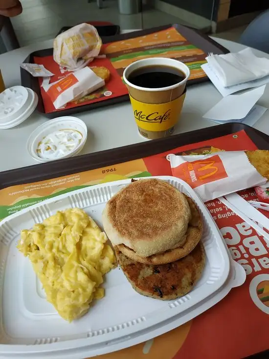 Gambar Makanan McDonald's - Grand Taruma 7