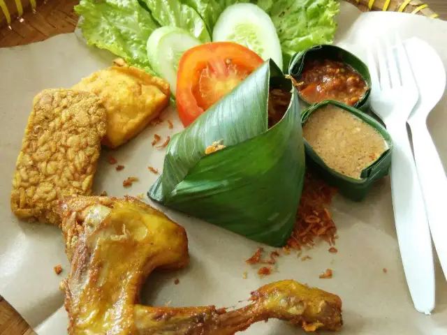 Gambar Makanan Nasi Uduk Kebon Kacang 8