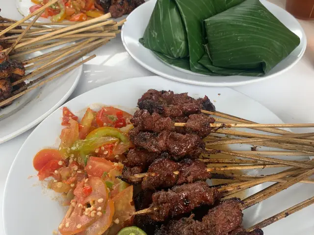 Gambar Makanan Sate Maranggi dan Sop Hj. Maya 9