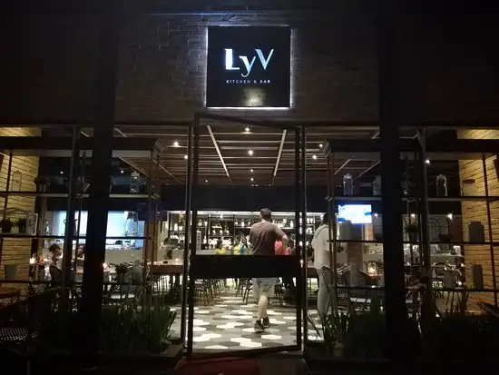 Gambar Makanan Lyv Kitchen & Bar 7