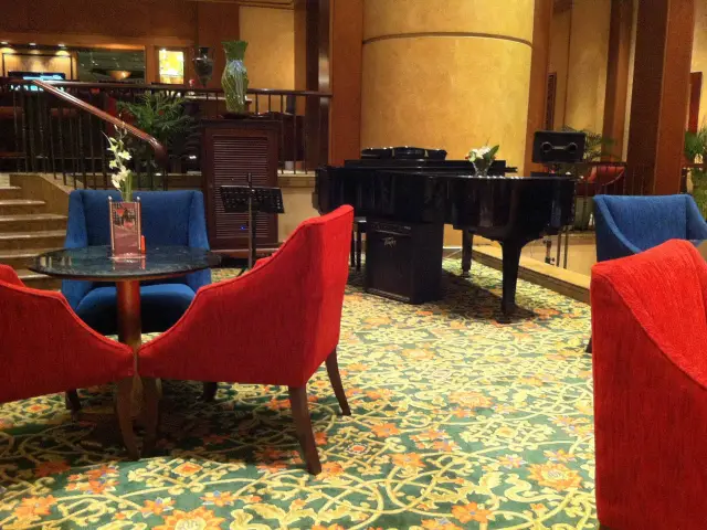 Gambar Makanan Semanggi Lounge - Crowne Plaza 4