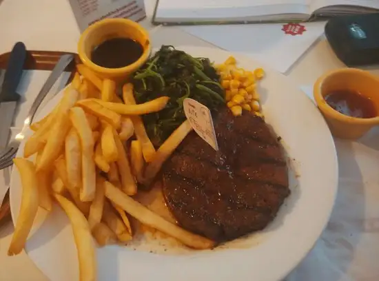 Gambar Makanan Steak Hotel by Holycow! #TKP Bintaro 5