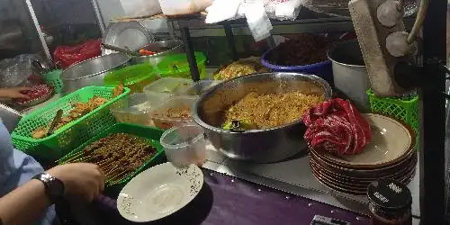 Nasi Uduk Dan Lontong Sayur Mas Bro, Bekasi Selatan