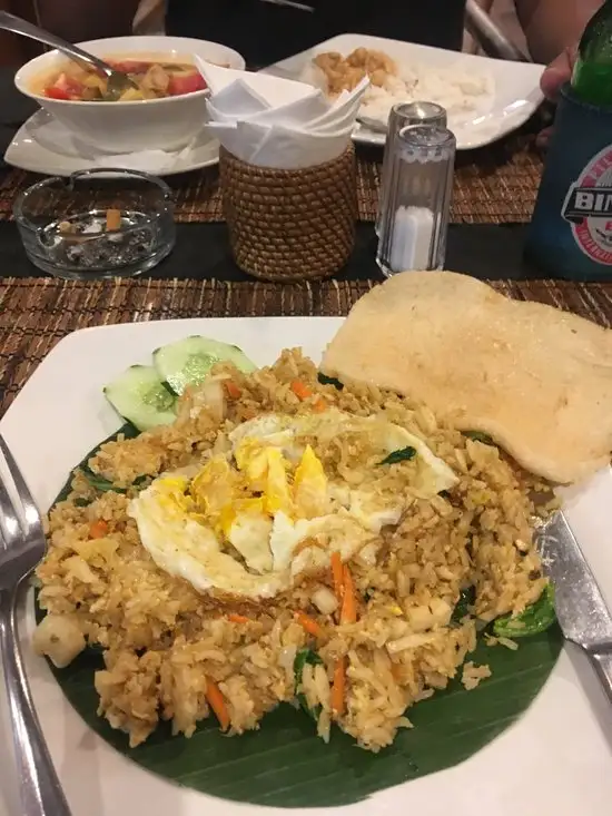 Gambar Makanan Cafe Seminyak 20