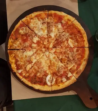 Gambar Makanan Warung Pizzeria Roma Sanur 16