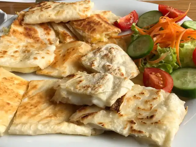 Haci Sayid Cafe Restaurant'nin yemek ve ambiyans fotoğrafları 8