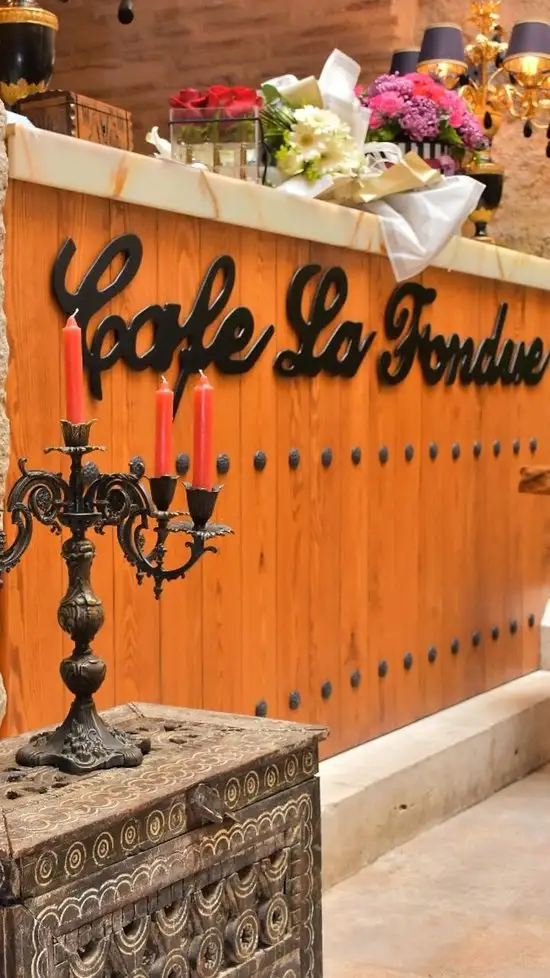 Cafe La Fondue'nin yemek ve ambiyans fotoğrafları 58