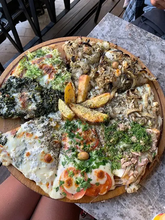 Pizza Argentina'nin yemek ve ambiyans fotoğrafları 9