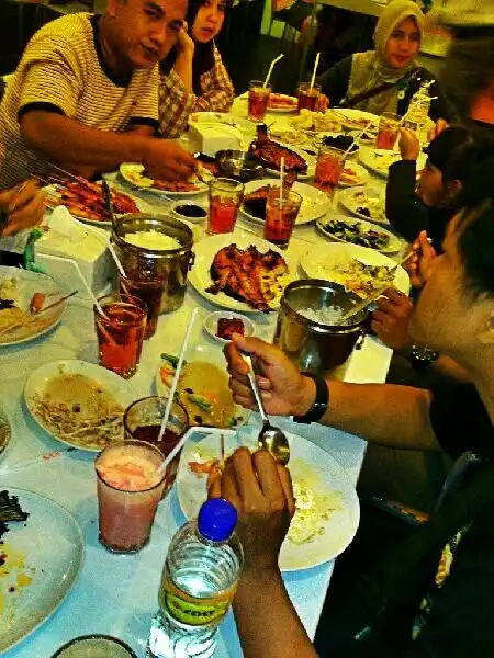 Gambar Makanan D'Cost Seafood 14