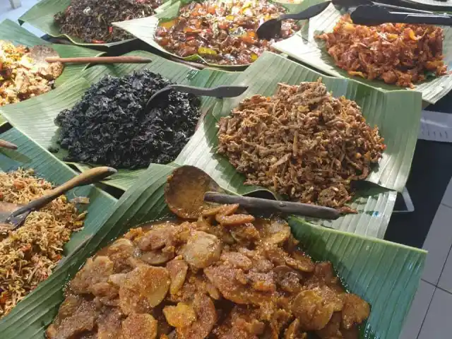 Gambar Makanan Nasi Pedas Bali Made 3