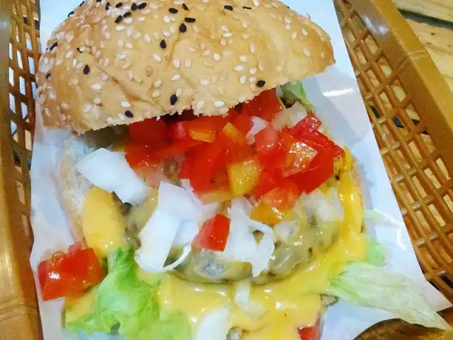 Spinners Burger Food Photo 7