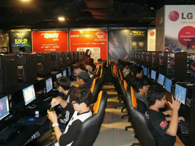 Gambar Makanan Gamer Village 4