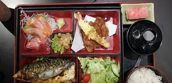 Zakuro Japanese Restaurant Food Photo 1
