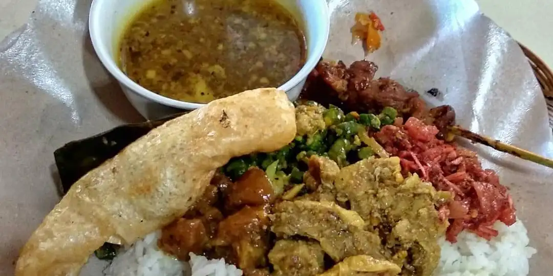 Warung Babi Guling Singaraja Kandawa, Denpasar