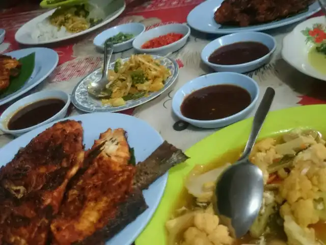 Gambar Makanan Pondok Lesehan "LUBUK IDAI" 4