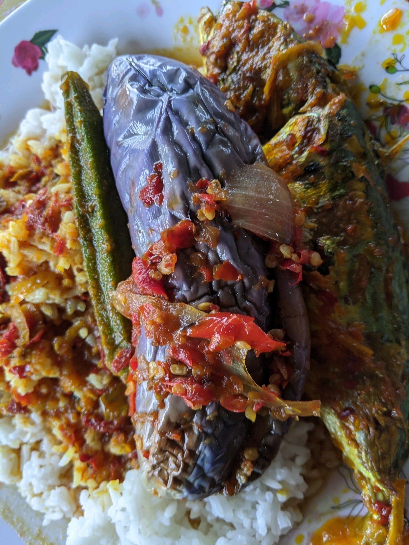 Tom Yam Seafood Periuk Besar, Restaurant restaurant near me in Semenyih