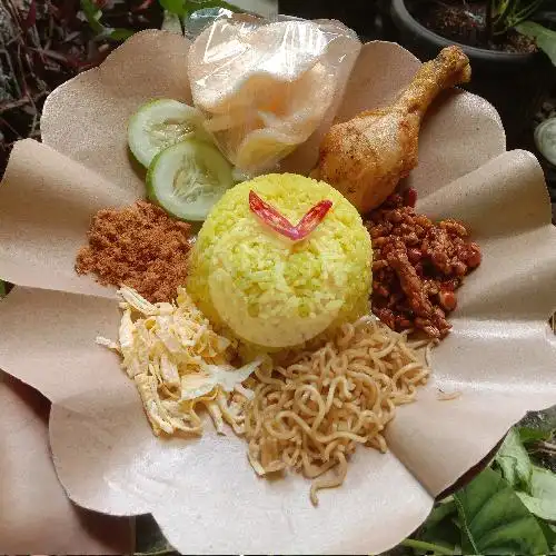 Gambar Makanan Nasi Kuning Risna 5