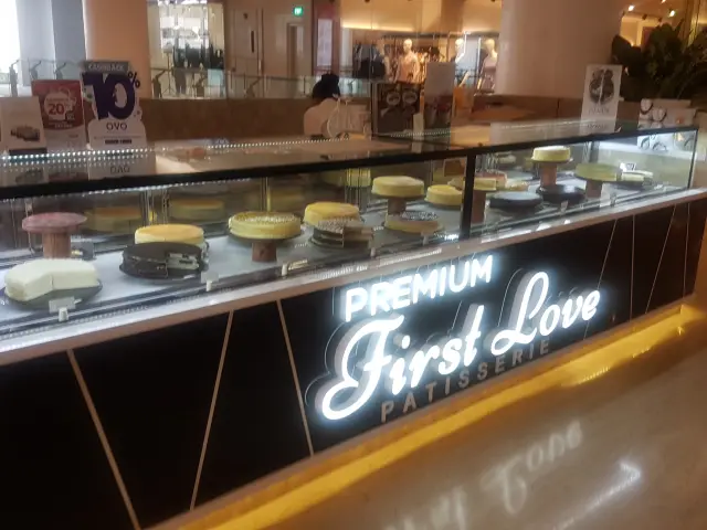 Gambar Makanan First Love Patisserie 9