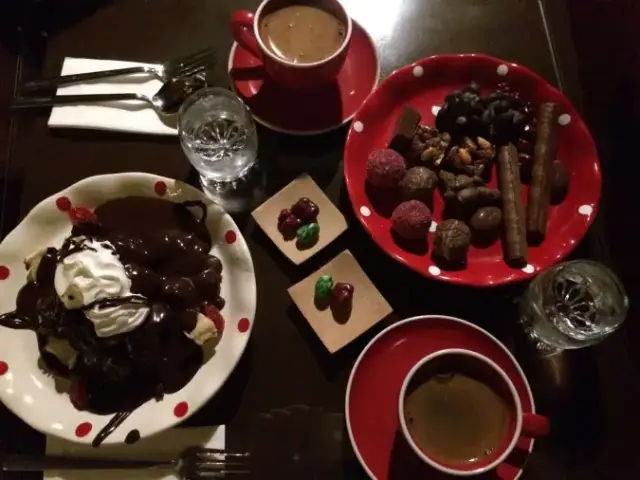 Çikolata Mahzeni'nin yemek ve ambiyans fotoğrafları 1