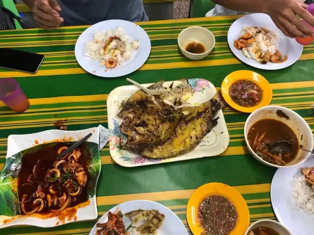 Rohani Ikan Bakar,  Kuala Perlis Food Photo 3