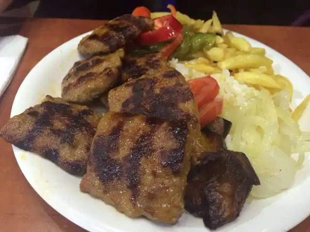 Mirzaloğlu Köfte'nin yemek ve ambiyans fotoğrafları 14