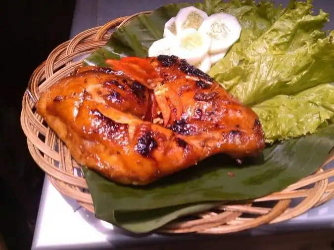 Ayam Bakar Madu Roso