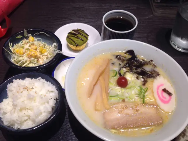 Hokkaido Ramen Santouka Food Photo 17