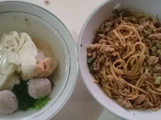 Gambar Makanan Mie Ayam Baso Apollo 14