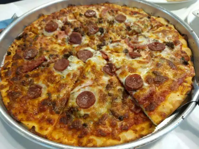 Santino's Pizza Food Photo 8