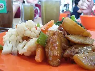 kedai makan sengat street