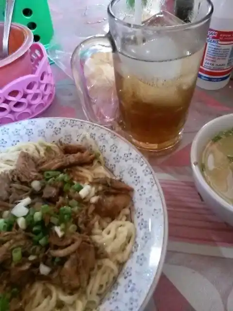 Gambar Makanan Warung Mie Medan 8