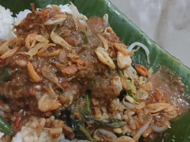 Gambar Makanan Pecel Pincuk Kalibata 17