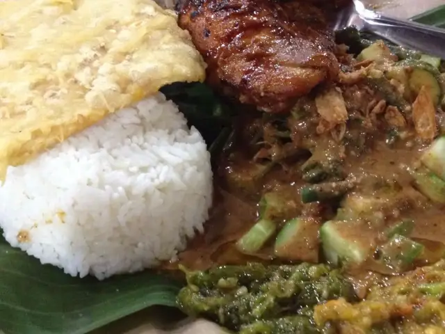 Gambar Makanan Pecel Madiun Babeh 9