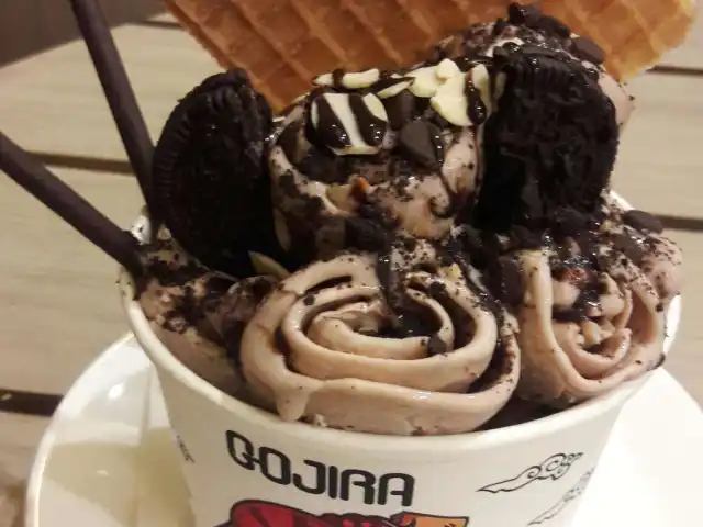Gambar Makanan Gojira Ice Cream Bar 12