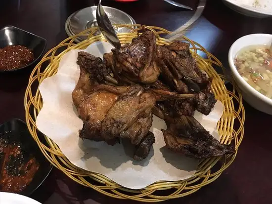 Gambar Makanan Ayam Goreng Sulawesi Ibu Tini 3