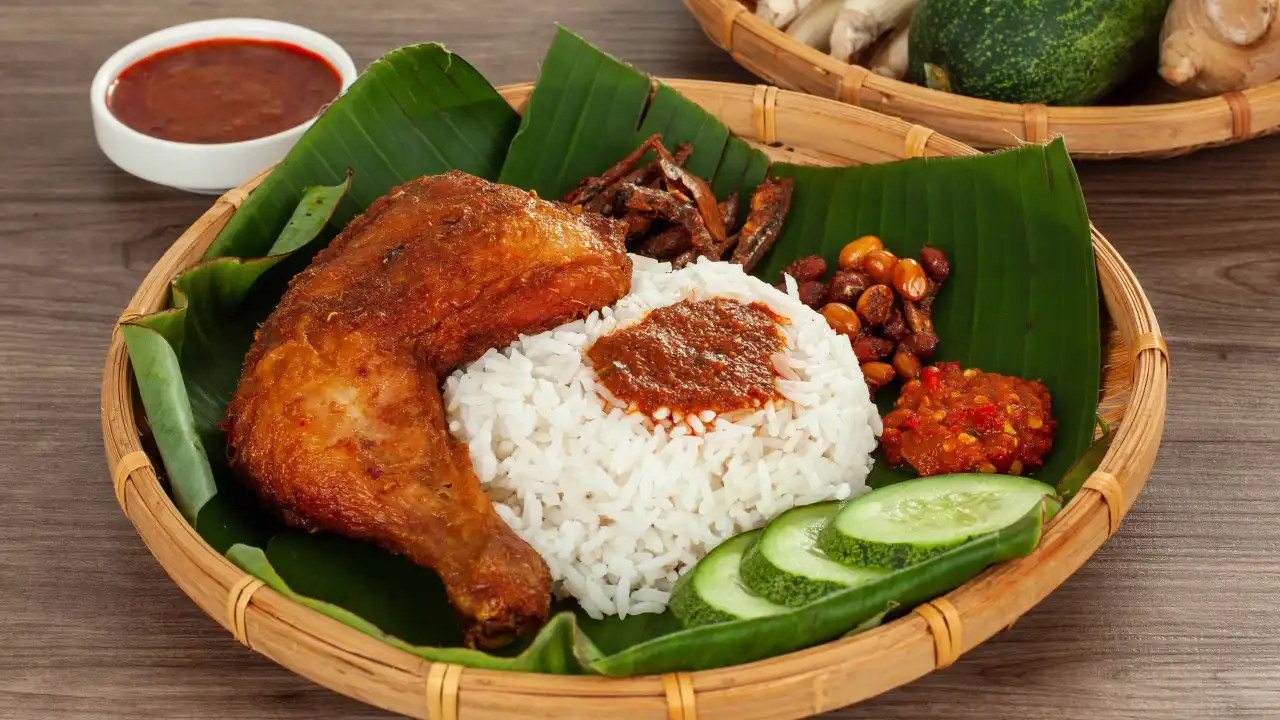 GERAI NASI AYAM DARA (BSI)