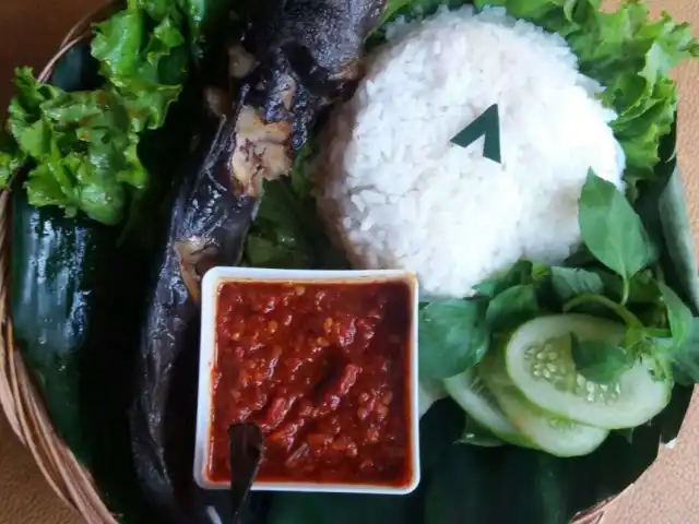 Gambar Makanan Ayam dan Ikan Bakar "Segono" dan Pempek Palembang "Cek Rat" 2