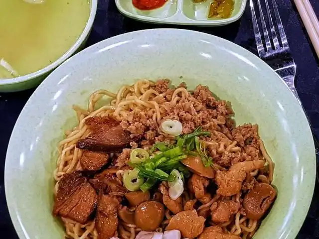 Gambar Makanan Bakmi Terang Bulan (Sin Chiaw Lok) 19