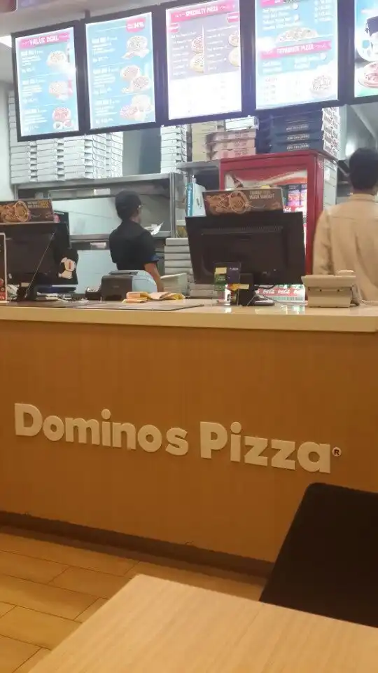 Gambar Makanan Domino Pizza 5