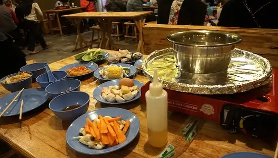 Y.A.Z Steamboat