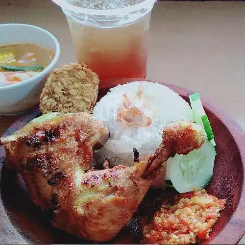 Gambar Makanan Ayam Bakar Aba Roni, Letda A. Rozak 1