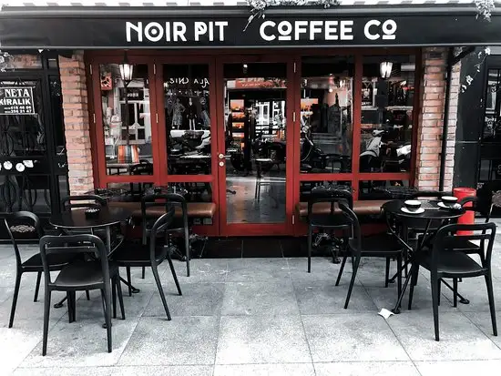 Noir Pit Coffee Co. Moda'nin yemek ve ambiyans fotoğrafları 3