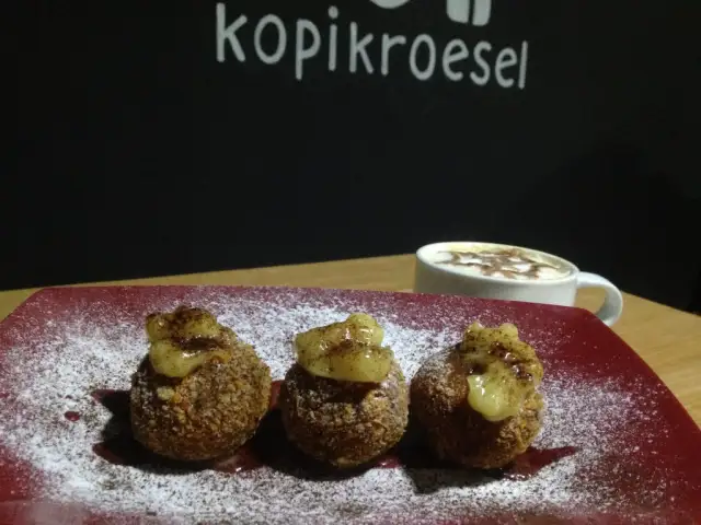 Gambar Makanan Kroesel House Of Coffee 4