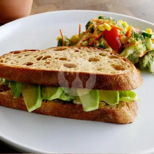 Gambar Makanan Salad & Sandwich by Sted, Canggu 3