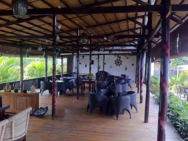 Gambar Makanan Dolphin Beach Bali Restaurant - Dolphin Beach Bali 9