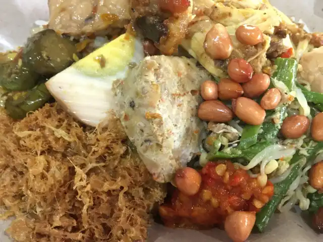 Gambar Makanan Warung Nasi Ayam Bu Sri Masakan Khas Bali 7