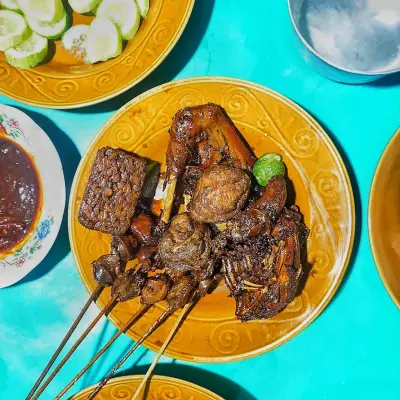 Ayam Goreng Sari Manis Suniaratu