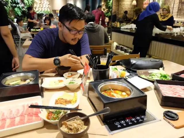 Gambar Makanan Japanese Shabu-Shabu Shaburi 8