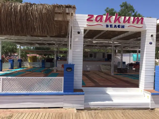 Zakkum Beach'nin yemek ve ambiyans fotoğrafları 2