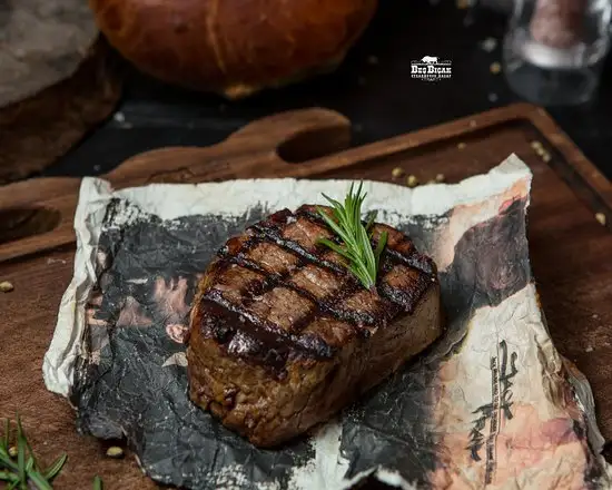 Beş Bıçak Steak House - Kasap'nin yemek ve ambiyans fotoğrafları 4